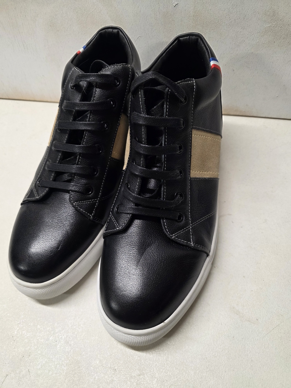 CALTO K53100 Mens Elevator Shoes Size 10 Black Leather 2.8" Height Sneakers